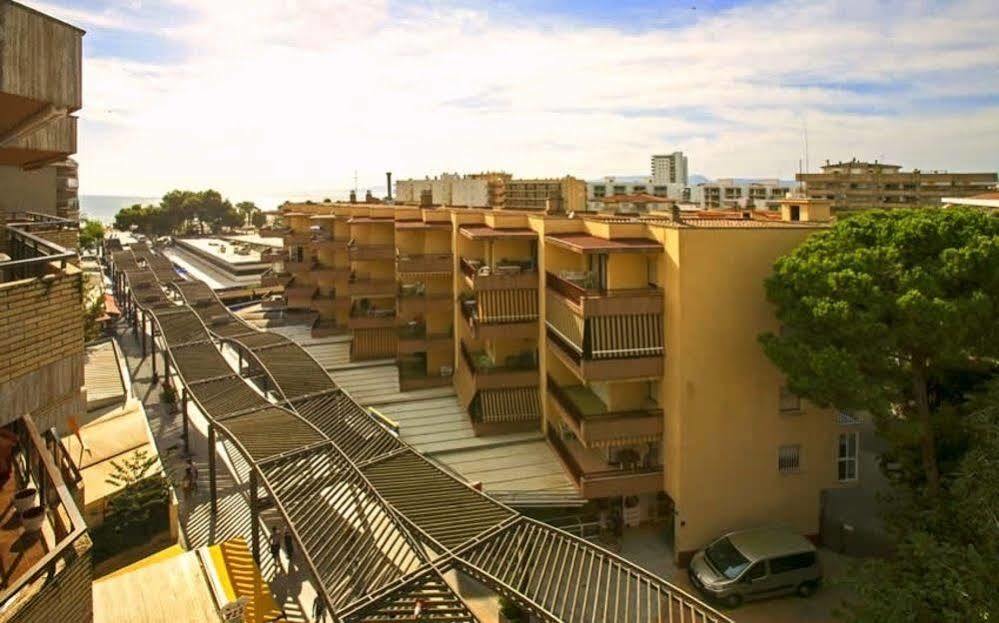 Apartamentos Bahia Dorada Salou Exteriör bild